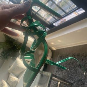 Steve Madden lace up green shoe